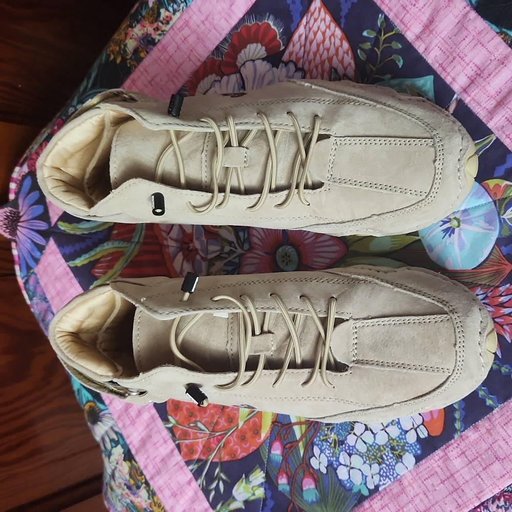 Dbeck®She-roes: Waterproof, Lightweight Unisex Outdoor Shoes for Hiking, Camping